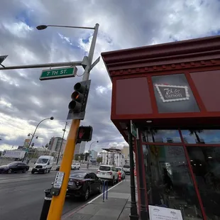 4th stop at 7th and Carson on the Downtown tour