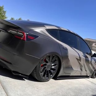 Right side window tint with 5% tint.