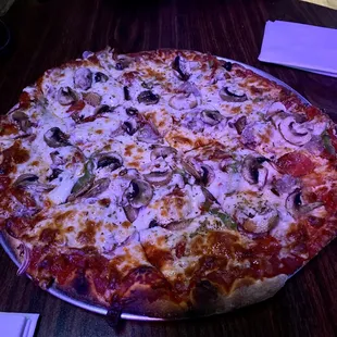 Really good bar pizza!