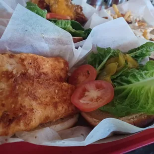 Fried fish sandwich