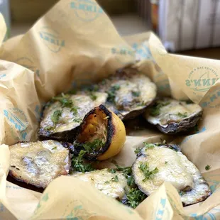 Grilled oysters