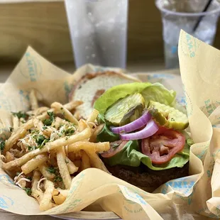 Cheeseburger cooked perfectly