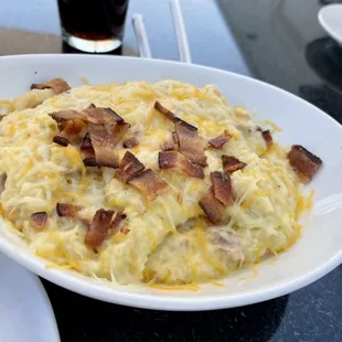Cheesy bacon grits