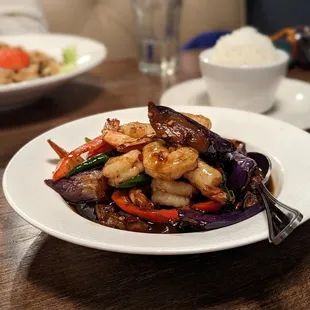 Pad eggplant with shrimp