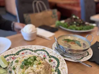 Finn Thai - Reston