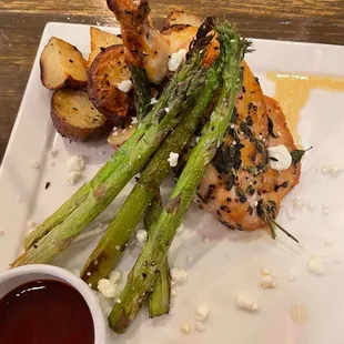 Grilled chicken with goat cheese! Yummy