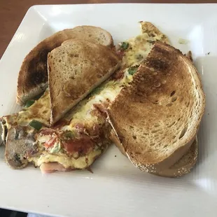 Vegetable egg white omelette with rye toast