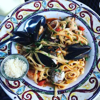 Seafood Linguine