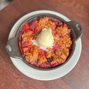 Stone Fruit Crumble 7/22