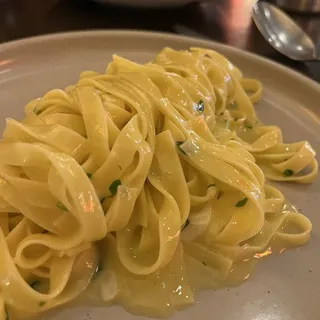 Fettuccine Shrimp Scampi