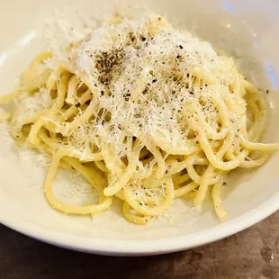 Chitarra alla Cacio e Pepe