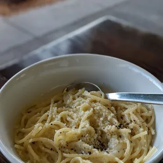 Chitarra alla Cacio e Pepe