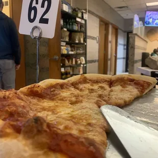 Small cheese pizza.  small.