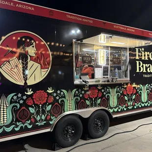 Beautiful food truck that serves TOP NOTCH food made with absolute love.