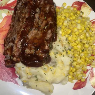 Black Bean Meatloaf, Mashed Cauliflower + Corn