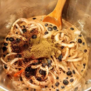 ramen and noodles, food