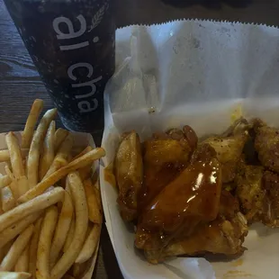 Wings (10) Combo, Fries, Drink