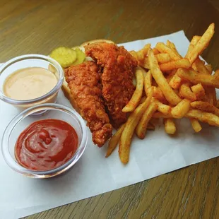 a plate of fries and ketchup