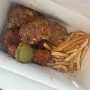 chicken wings and fried chicken, food