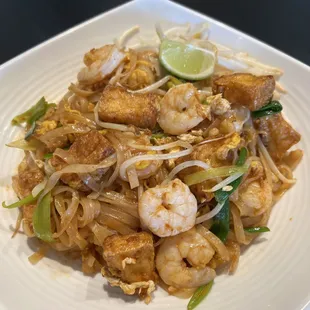 Pad Thai Shrimp and Tofu