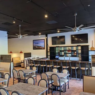 Dining area/Bar