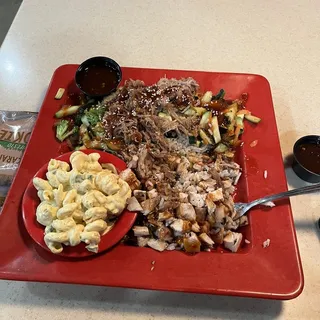 Chicken and Luau Pulled Pork Platter