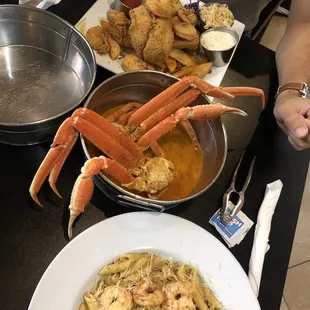 Cajun pasta, 2 cluster, seafood platter