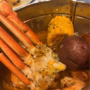 Jilly Bucket- Bayou Love Medium.