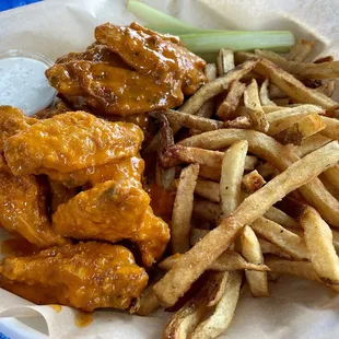 12 Wings