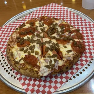 Meat Cauliflower Pizza