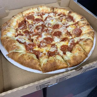  pepperoni pizza in a box