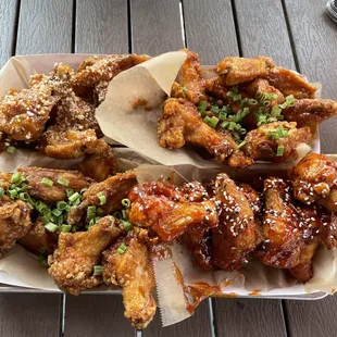 bbq chicken, fried chicken wings, bbq wings, fried chicken, chicken wings and fried chicken, chicken, chicken wings, poultry, food