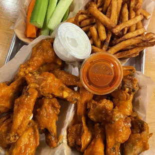 Family pack: Buffalo stampede/Fire Large fries :)