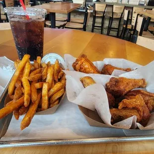 8 piece combo: Fire Wings and Louisiana Rub with seasoned fries