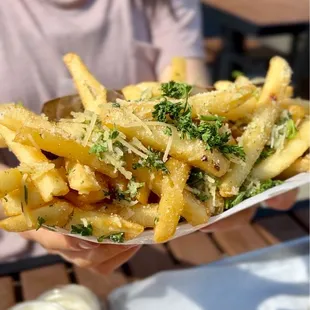 REG - GARLIC FRIES
