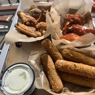 MOZZARELLA STICKS