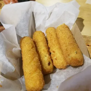 MOZZARELLA STICKS