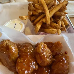 chicken wings and fried chicken, food