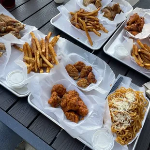 10 WINGS  REG - FIRE FRIES REG - GARLIC NOODLES