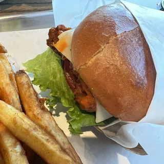 BUFFALO CHICKEN SANDWICH