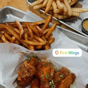 Thai Chili 6 WING COMBO BUFFALO SANDWICH COMBO