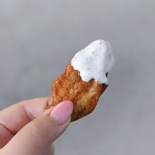 Buffalo bone-in chicken wing with ranch sauce
