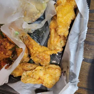 Ordered Garlic Parmesan wings, they came plain