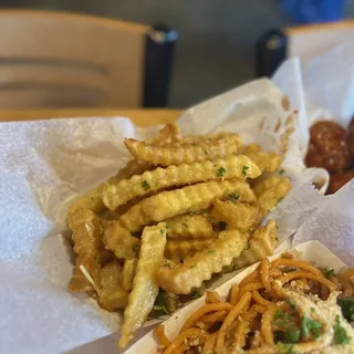 REG - GARLIC FRIES