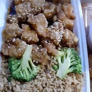 Sesame chicken with fried rice