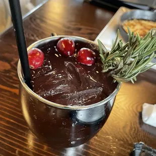 Vanilla cranberry mule