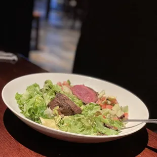 Steak Grilled Tenderloin Salad