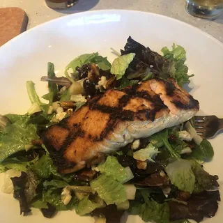 Grilled Salmon Salad*