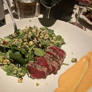 Ahi Tuna Superfoods Salad*