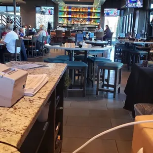 sushi and sashimi, interior